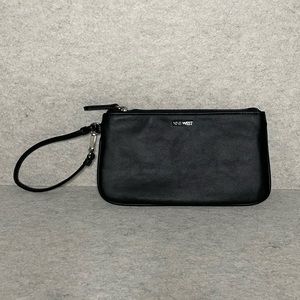 Nine West black wristlet